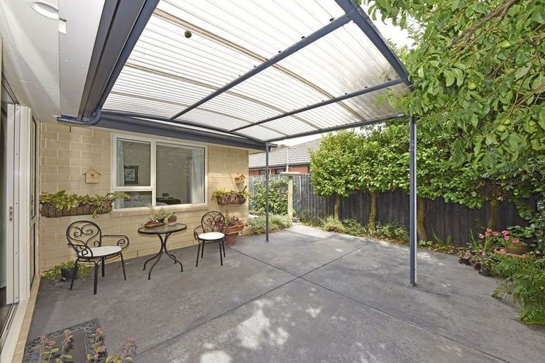 Photo of property in 4/16 Hare Street, Ilam, Christchurch, 8041