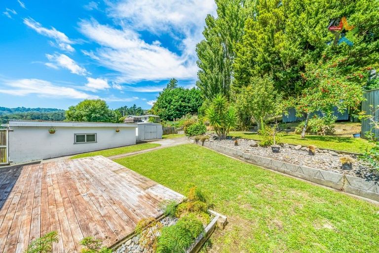 Photo of property in 49 Delaney Drive, Stokes Valley, Lower Hutt, 5019