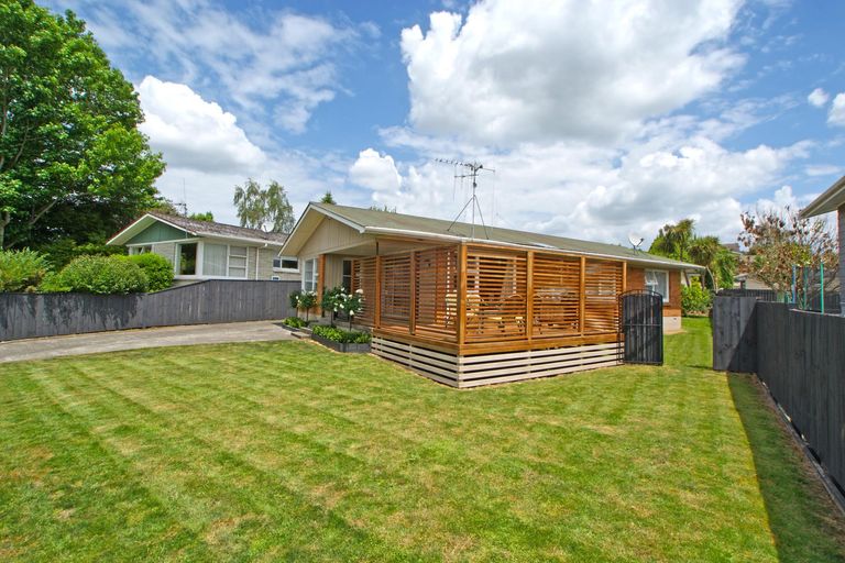 Photo of property in 37 Aberdeen Drive, Dinsdale, Hamilton, 3204