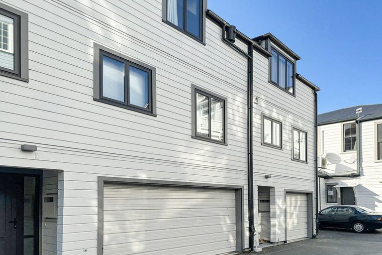 Photo of property in 240 The Terrace, Wellington Central, Wellington, 6011