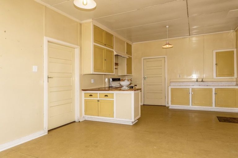 Photo of property in 22-24 Dunorling Street, Alexandra, 9320