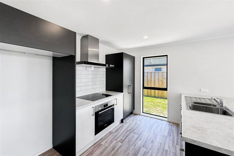 Photo of property in 86 Broadway Parade, Rolleston, 7615