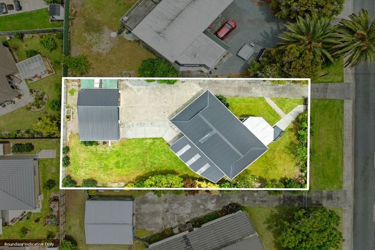 Photo of property in 8 Ferry Road, Waipu, 0510