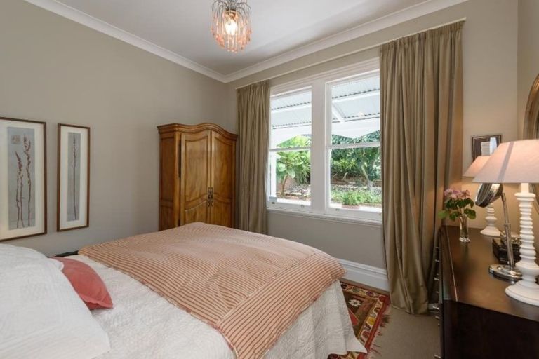 Photo of property in 61 Te Wharepouri Street, Berhampore, Wellington, 6023