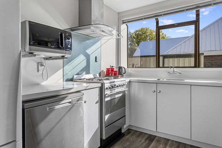 Photo of property in 2/534 Halswell Road, Halswell, Christchurch, 8025