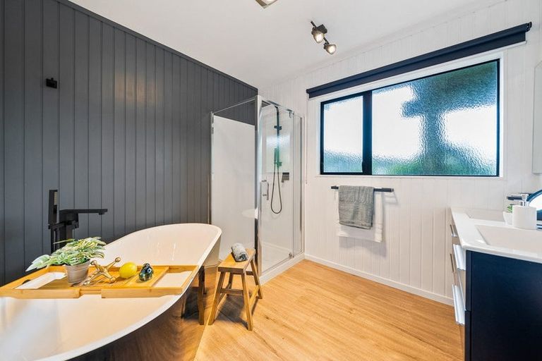 Photo of property in 28a Seaview Road, Paremata, Porirua, 5024