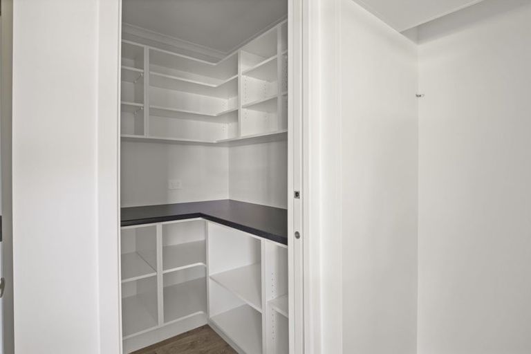 Photo of property in 5 Massey Street, Tawa, Wellington, 5028