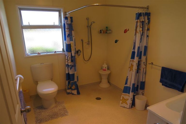 Photo of property in 14 Cobham Lane, Whitianga, 3510