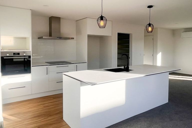 Photo of property in 96 Kennedys Bush Road, Halswell, Christchurch, 8025