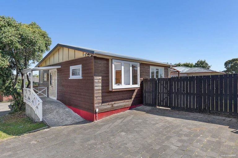 Photo of property in 1/164 Rathgar Road, Henderson, Auckland, 0610