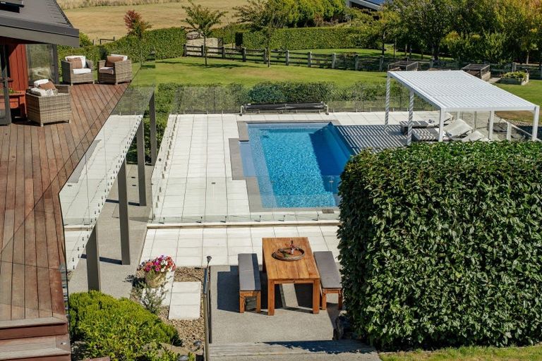 Photo of property in 314 Beacon Point Road, Wanaka, 9305