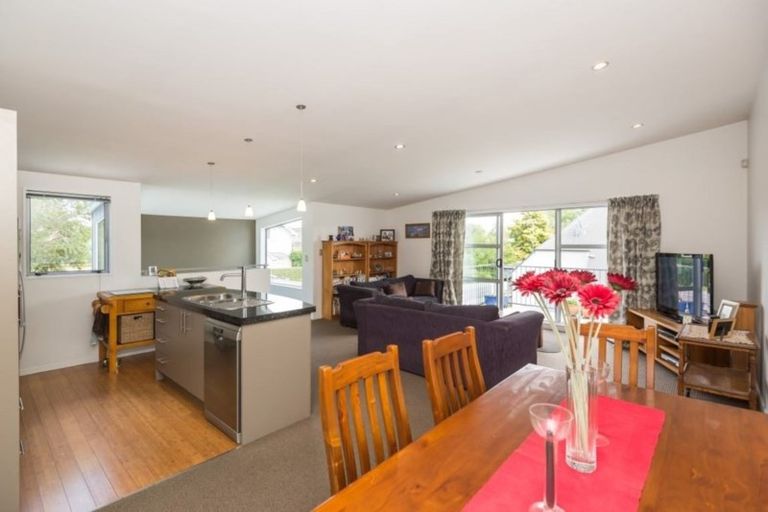 Photo of property in 4/30 Eversleigh Street, St Albans, Christchurch, 8014