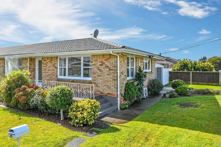 Photo of property in 1/1 Sunnyside Crescent, Papatoetoe, Auckland, 2025