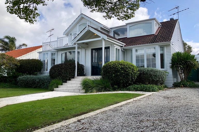 Photo of property in 5 Alison Avenue, Takapuna, Auckland, 0622