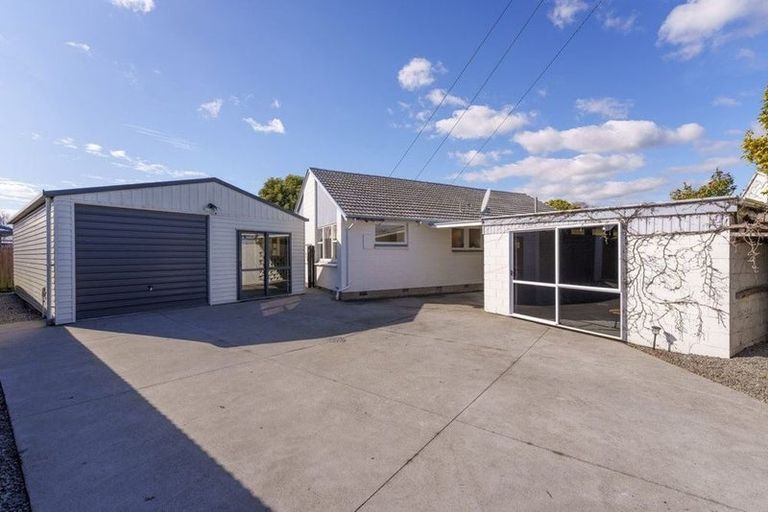 Photo of property in 100 Teesdale Street, Burnside, Christchurch, 8053