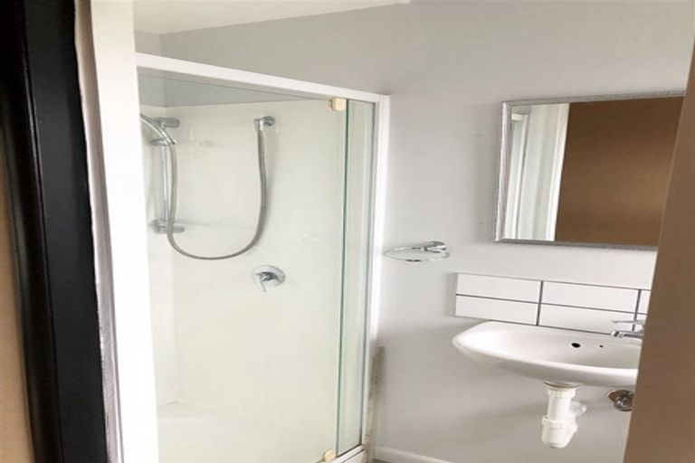 Photo of property in 11 East Street, Pukekohe, 2120