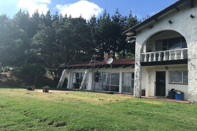 Photo of property in 21 Cherrington Road, Clevedon, Papakura, 2582