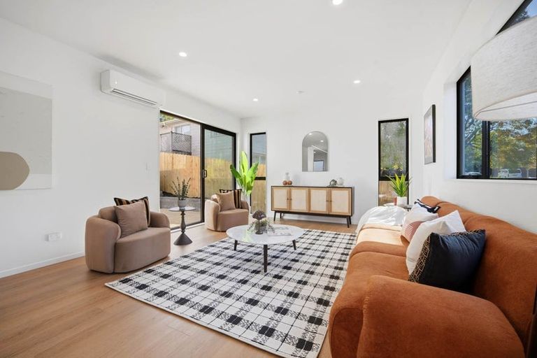 Photo of property in 34a Lavery Place, Sunnynook, Auckland, 0632