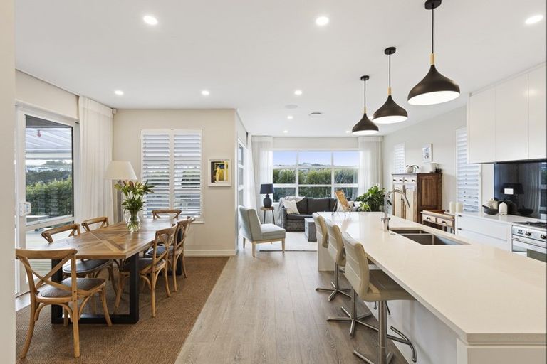 Photo of property in 3 Paige Road, Orewa, 0931