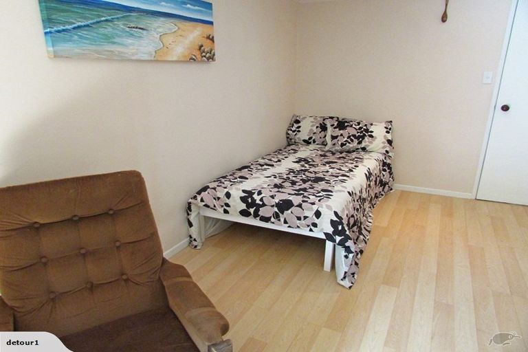 Photo of property in 13/14 Kauri Road, Birkenhead, Auckland, 0626