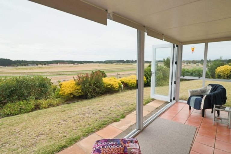 Photo of property in 33 Victoria Street, Foxton, 4814