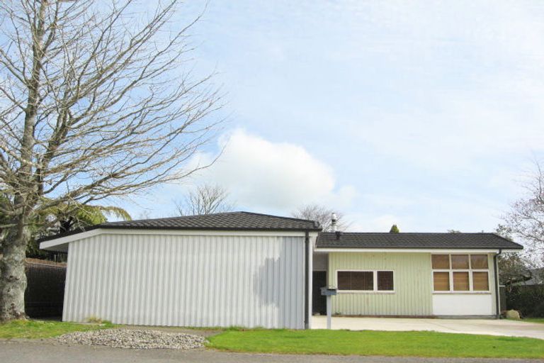 Photo of property in 4 Ngaio Street, Inglewood, 4330