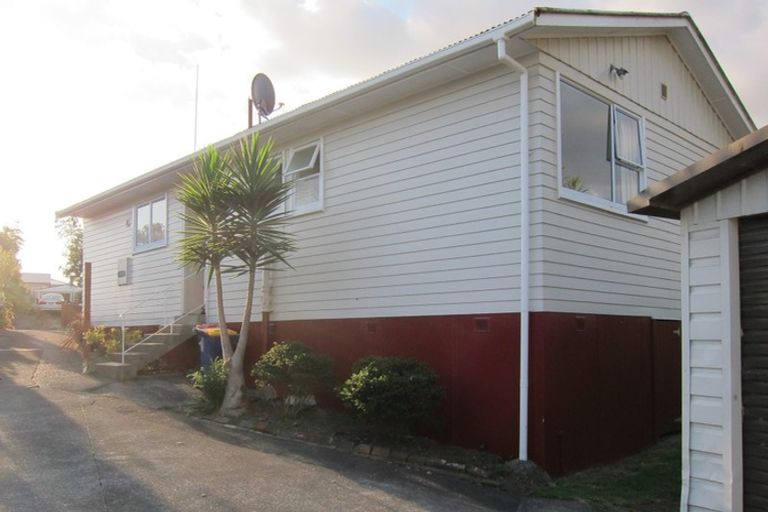 Photo of property in 18 Normandy Place, Henderson, Auckland, 0610