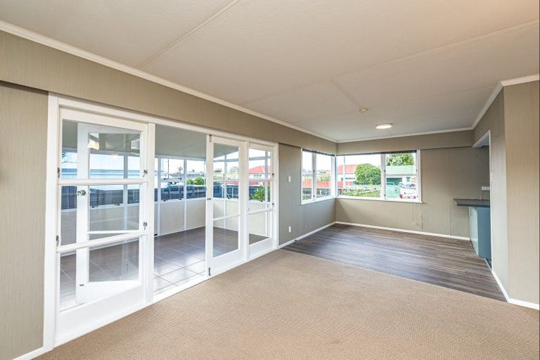 Photo of property in 4 Lindsey Crescent, Springvale, Whanganui, 4501
