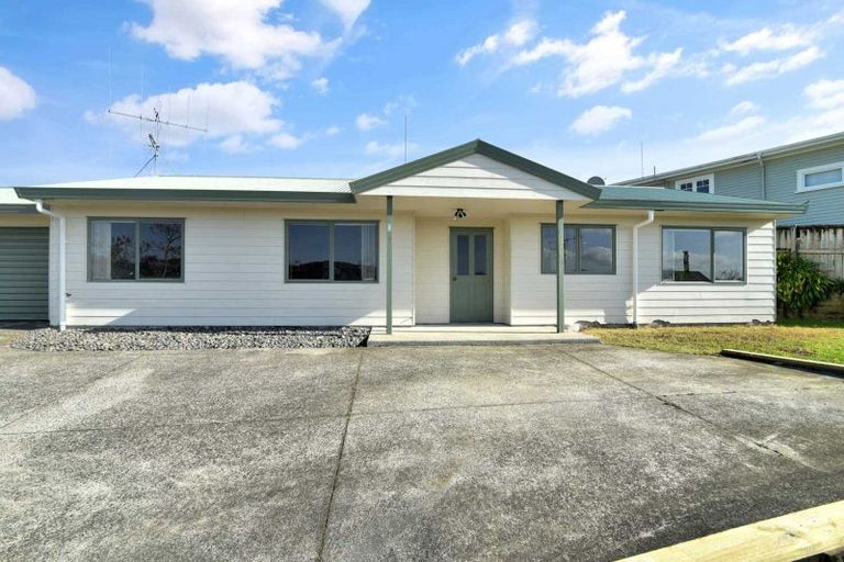 Photo of property in 19 Mamaku Rise, Welcome Bay, Tauranga, 3112