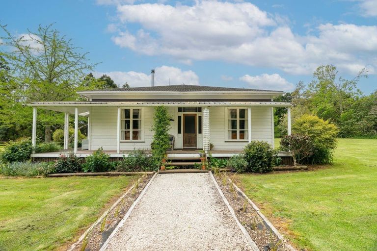 Photo of property in 1272 Pipiwai Road, Ruatangata West, Whangarei, 0176