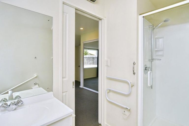 Photo of property in 26 Hadlow Place, Burnside, Christchurch, 8041