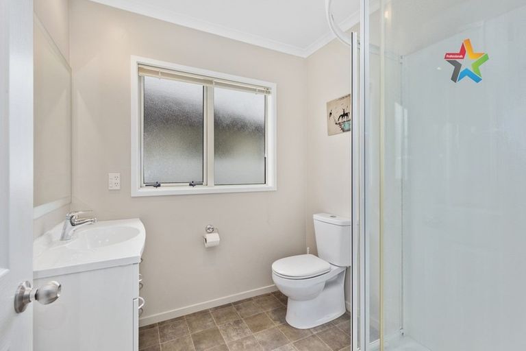 Photo of property in 49 Woodland Mews, Wainuiomata, Lower Hutt, 5014