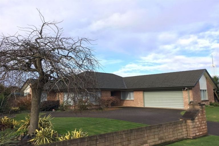 Photo of property in 8 Admiral Crescent, Flagstaff, Hamilton, 3210