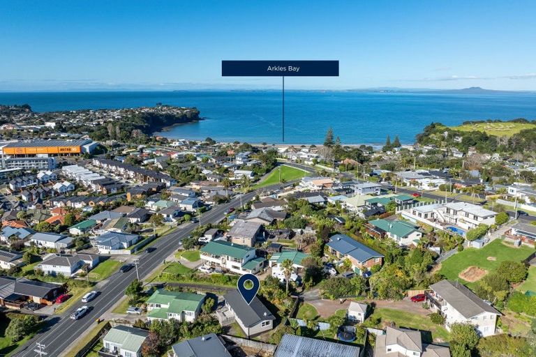 Photo of property in 18a Rishworth Avenue, Stanmore Bay, Whangaparaoa, 0932