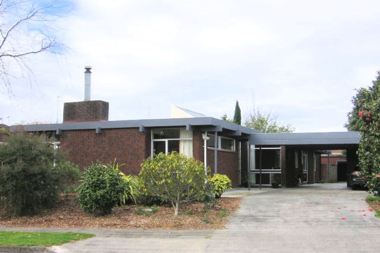 Photo of property in 24 Erin Street, Hokowhitu, Palmerston North, 4410