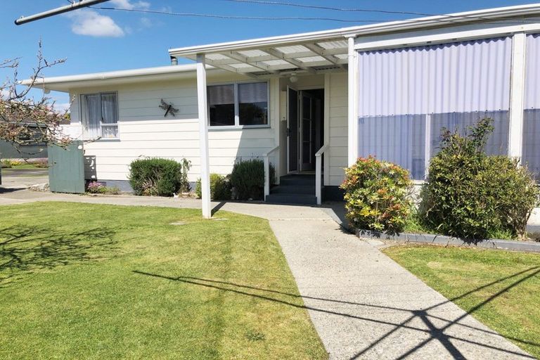 Photo of property in 20 Charles Street, Levin, 5510