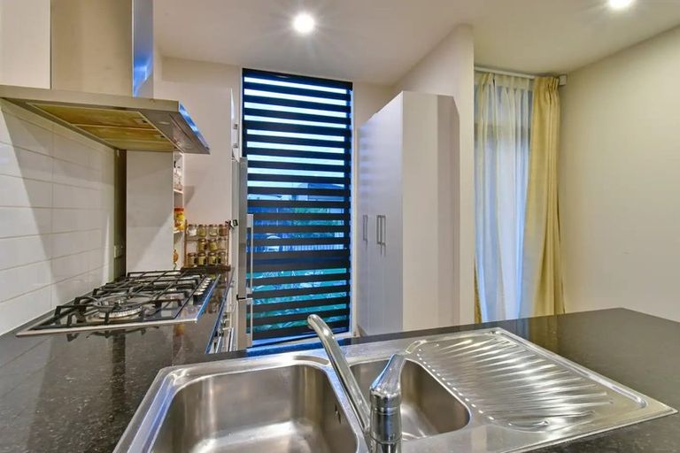 Photo of property in 69 Battalion Drive, Papakura, 2110