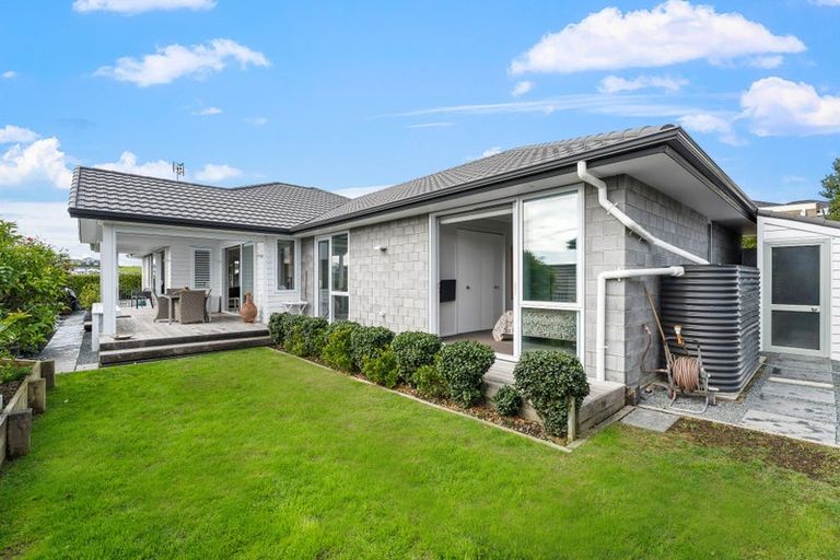 Photo of property in 16 Discovery Drive, Gulf Harbour, Whangaparaoa, 0930