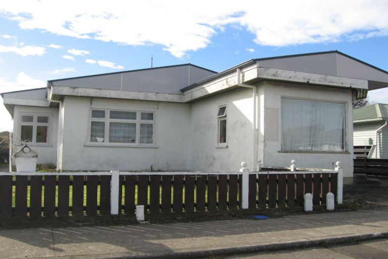 Photo of property in 141 Vogel Street, Roslyn, Palmerston North, 4414