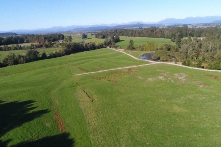 Photo of property in 1093 Atarau Road, Atarau, Blackball, 7871