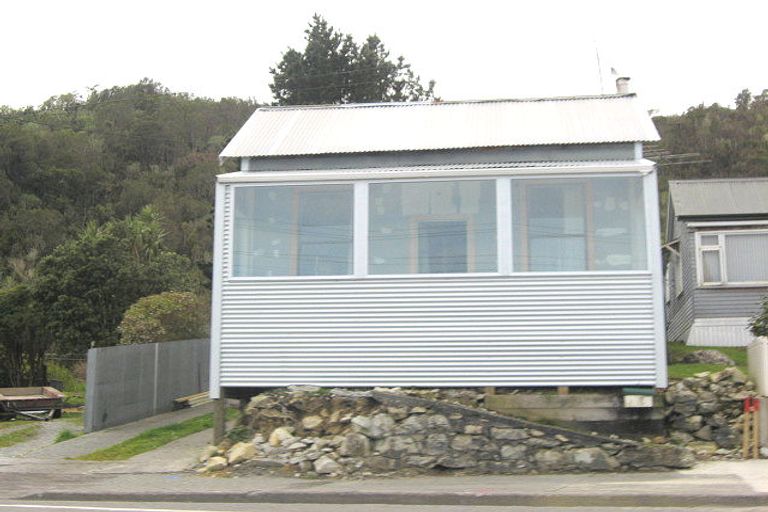 Photo of property in 175 Bright Street, Cobden, Greymouth, 7802