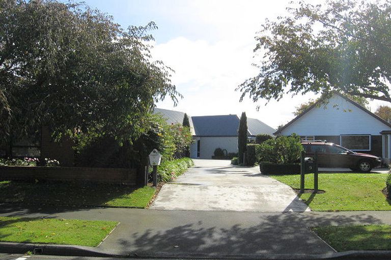 Photo of property in 7 Ilam Park Place, Ilam, Christchurch, 8041