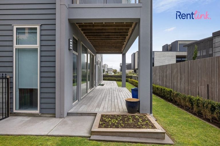 Photo of property in 6 Otira Close, Papamoa Beach, Papamoa, 3118