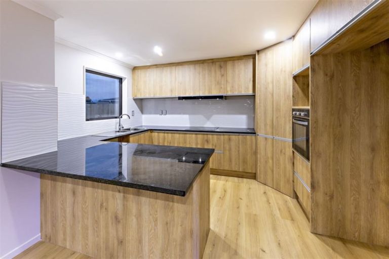 Photo of property in 19a Surrey Street, Hawera, 4610