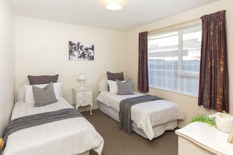 Photo of property in 19b Juniper Place, Burnside, Christchurch, 8053