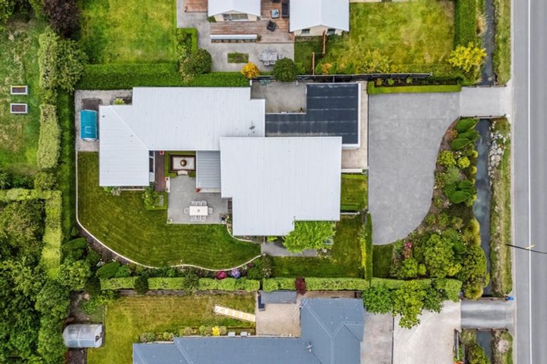 Photo of property in 796 Weedons Ross Road, West Melton, 7618