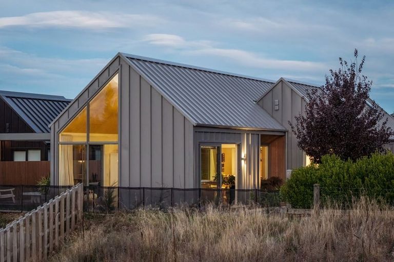 Photo of property in 7 Campbell Road, Wanaka, 9305