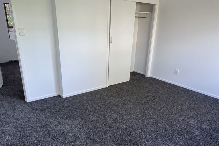 Photo of property in 1/43 Seaton Road, Murrays Bay, Auckland, 0630