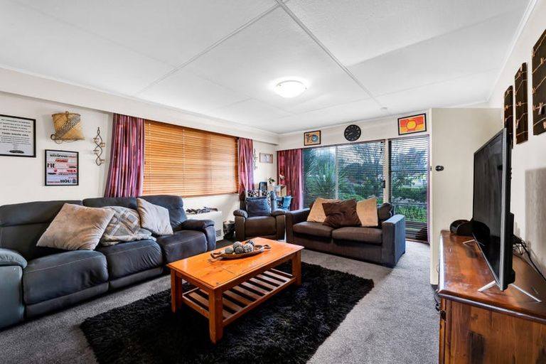 Photo of property in 103 High Street, Eltham, 4322