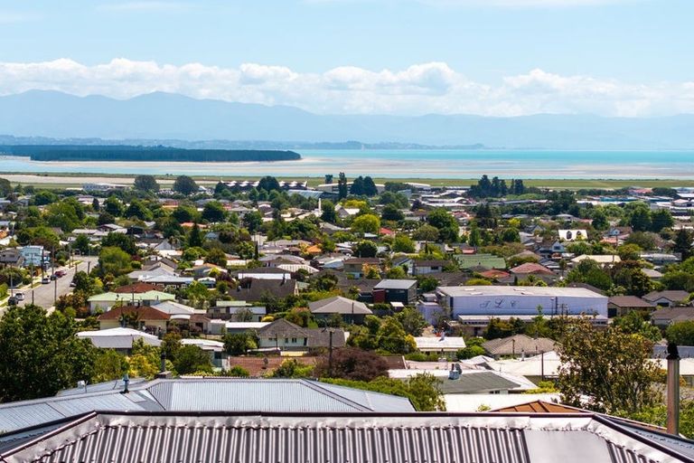 Photo of property in 1/104 The Ridgeway, Stoke, Nelson, 7011